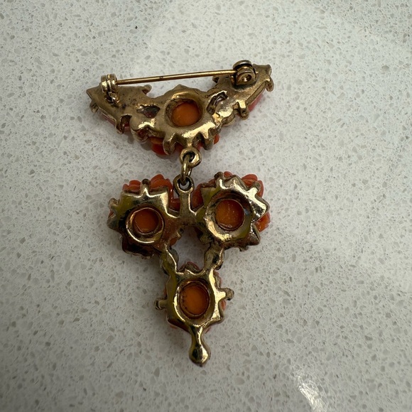 Vintage Dangle Brooch Pin Coral Roses Gold Tone Faux Seed Pearls Celluloid - Picture 3 of 8